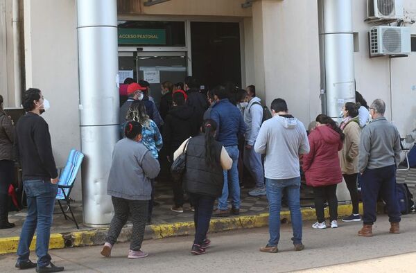 IPS: cada vez hay más obstáculos burocráticos, denuncian asegurados - Nacionales - ABC Color