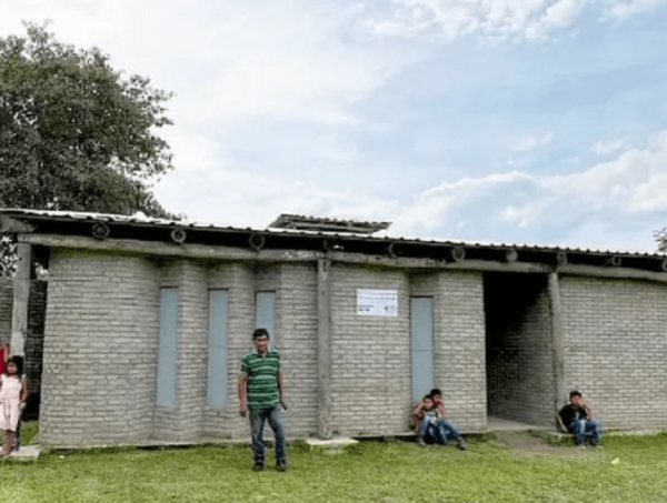 Exbecaria volvió de Australia y diseño un dispensario pro indígena en su ciudad natal · Radio Monumental 1080 AM