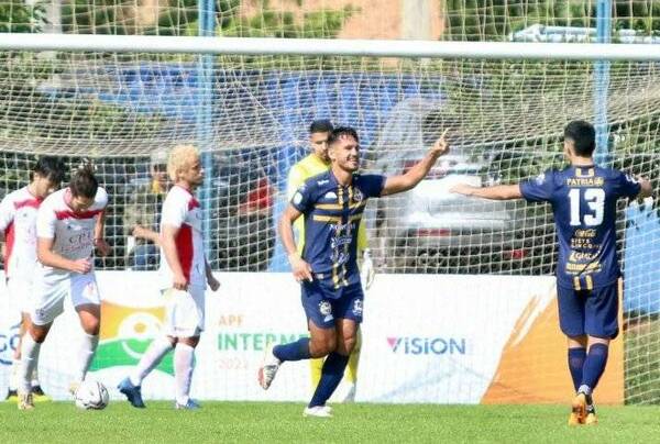 Crónica / Intermedia: "Triki" no afloja y se mantiene en la punta