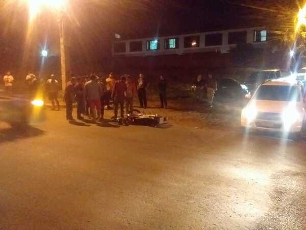 Menor al mando de una moto quedó herido tras accidente en B° Ka'aguy Rory.
