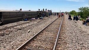 Descarrilamiento de un tren dejó al menos 3 muertos y más de 50 heridos en EEUU