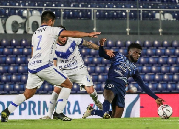 Ameliano empata ante Guaireña de local