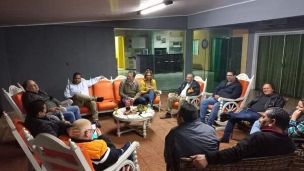Martín Pocho reaparece al lado del “Pinocho González” en Pedro Juan Caballero