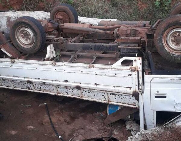 Adolescente muere en vuelco de camión en Itá