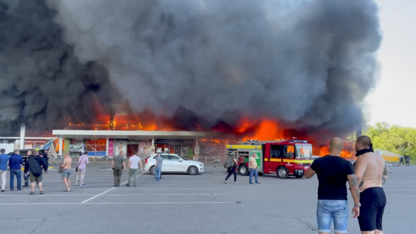 Crece el saldo de víctimas por el bombardeo ruso a un centro comercial en Ucrania: 18 muertos y 59 heridos - .::Agencia IP::.