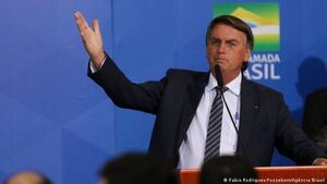 Jair Bolsonaro dice que trabaja para ofrecerle asilo a Jeanine Áñez