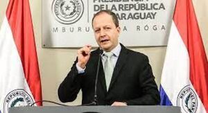 Expresidente del BCP advierte que deuda pública está al límite