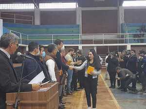 EBY inicia pagos por becas universitarias para 1.600 jóvenes de Itapúa