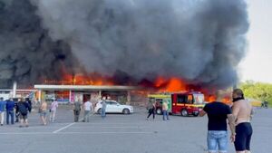 Crece el saldo de víctimas por el bombardeo ruso a un centro comercial en Ucrania: 18 muertos y 59 heridos