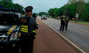 Patrulla Caminera multará habilitaciones vencidas a partir del 1 de julio - Noticiero Paraguay
