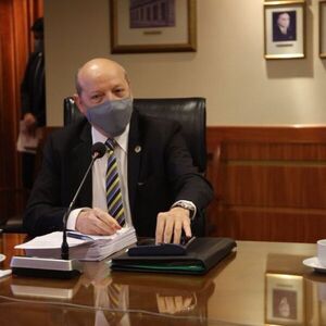 Diesel Junghanns se aferra a millonaria causa de tierras a pesar de haber preopinado y estar recusado