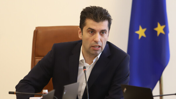 Anuncian la expulsión de 70 diplomáticos rusos por “trabajar en contra de los intereses del país” en Bulgaria - ADN Digital