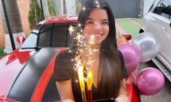 Hija de Gloria Vera y el Emperador cumplió 16 y también habría ligado un autazo