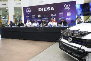 Versus / Diesa presentó a las tripulaciones que competirán en el Transchaco Rally 2022 - Paraguaype.com