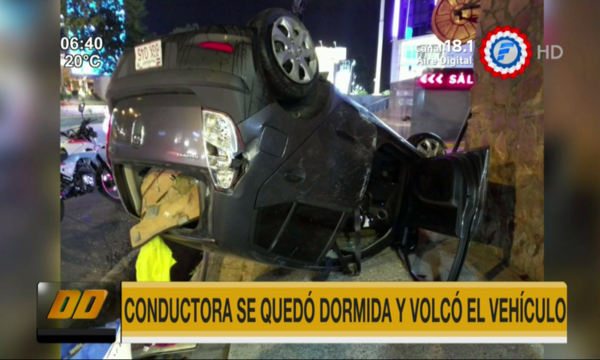 Conductora se quedó dormida y volcó en Asunción - Paraguaype.com