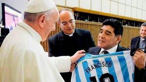 El Papa recibio a Maradona - Paraguaype.com