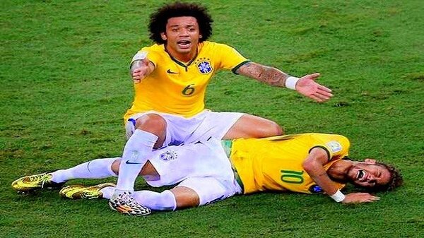 Neymar sufre fractura de vértebra y se despide del Mundial (VIDEO) - Paraguaype.com