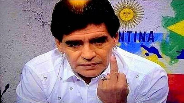 Maradona a Grondona: "Pobre estúpido" (VIDEO) - Paraguaype.com
