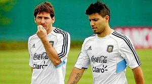 Leo Messi pide al Kun Aguero y la continuidad de pinto - Paraguaype.com