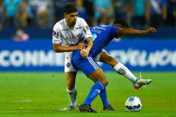 Atlético Mineiro hace su trabajo y vuelve figura al portero Ortiz - Fútbol Internacional - ABC Color