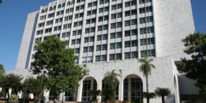 Corte admite inconstitucionalidad planteada por Efraín Alegre - ADN Digital