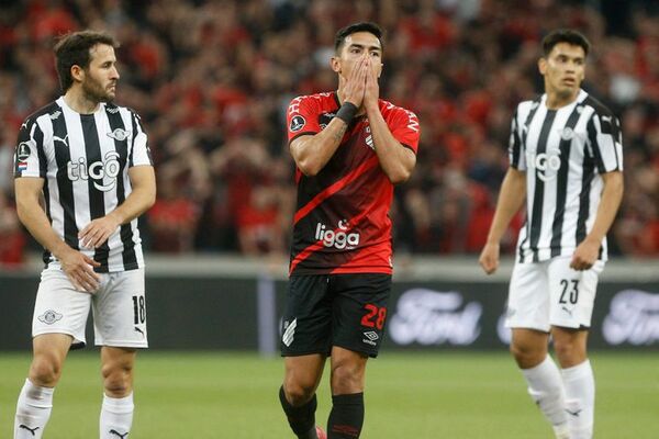 Athletico Paranaense vs. Libertad: Paranaense saca una mínima ventaja - Libertad - ABC Color