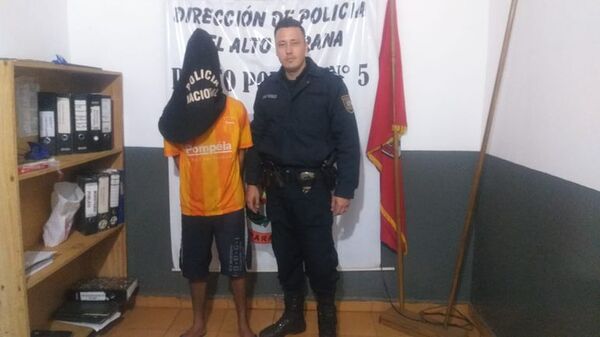 Detienen a presunto ladrón tras hurtar en “las narices” de la Policía - ABC en el Este - ABC Color