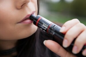 Vapeadores se ofrecen como productos no perjudiciales, advierten desde Salud · Radio Monumental 1080 AM