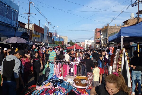 Diario HOY | Feria del Mercado 4 sobre Rodríguez de Francia no cuenta con autorización municipal