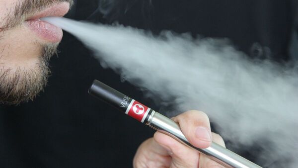 Sequera critica venta sin regulación de cigarrillos electrónicos
