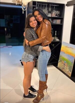 ¡La hija de Gloria Vera y Julio César Cáceres ya cumplió 16! - Gente - ABC Color