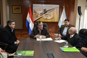 EBY y Universidad Nacional de Misiones coordinan aporte para funcionamiento inicial - .::Agencia IP::.