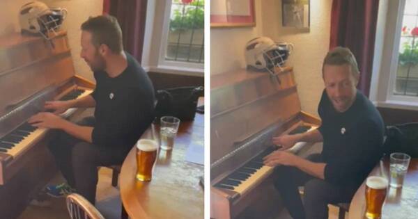 La Nación / Chris Martin asombró al tocar en un bar para un futuro matrimonio