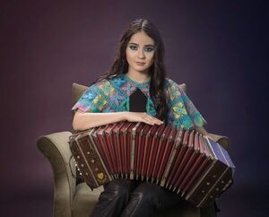 Maria Isabel Vera: la bandoneonista más joven lanza su material discográfico