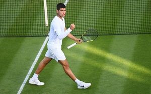 Carlos Alcaraz pasa con confianza a tercera ronda de Wimbledon - Tenis - ABC Color