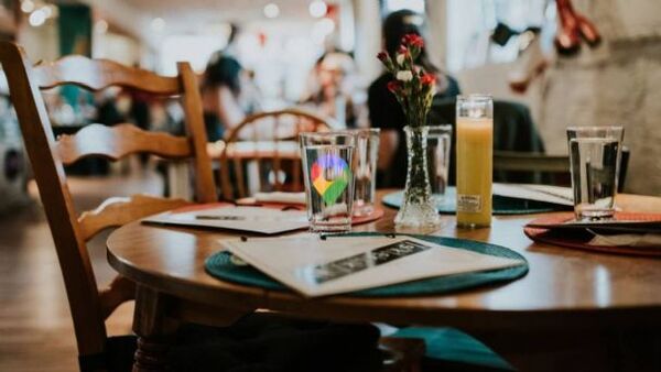 Ante reajuste del salario mínimo, restaurantes anuncian reajustes de precios