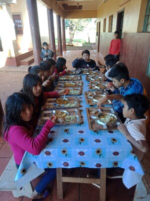 Aseguran que almuerzo escolar llega a todas las comunidades indígenas de Franco - La Clave