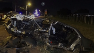 Violento choque acaba con la vida de un conductor en Luque 