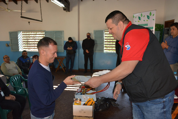 Privados de Libertad de Tacumbú se certificaron en instalación y mantenimiento de acondicionadores de aire