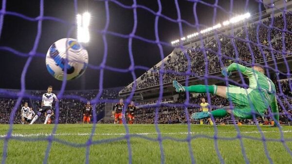 Vélez logra un ajustado triunfo ante River Plate