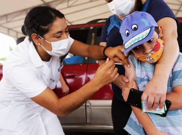 Más de 1.000 vacunas pediátricas anti covid vencen hoy en PJC