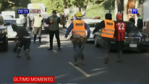 Batalla campal entre agentes de la PMT y obreros en Asunción