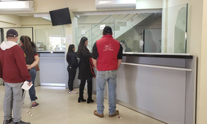 Municipalidad de Coronel Oviedo atenderá hasta las 15:00 horas para renovación de habilitaciones - OviedoPress