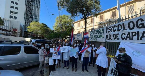 La Nación / Psicólogos reclaman equiparación horaria frente a Salud Pública