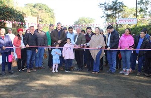 Inauguran empedrado en Calle Giménez de Coronel Oviedo - Noticiero Paraguay