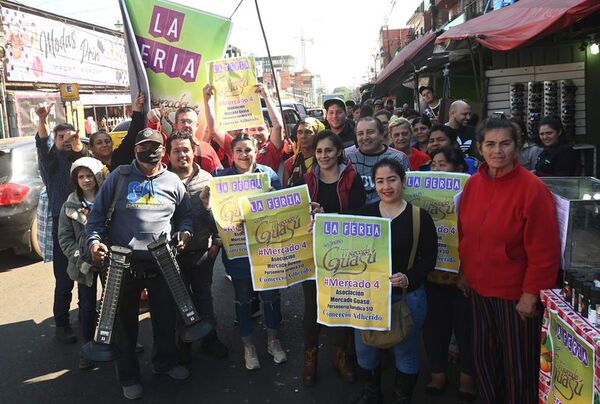 Feria Mercado 4: Permisionarios protestan ante prohibición de hacer actividad - Nacionales - ABC Color