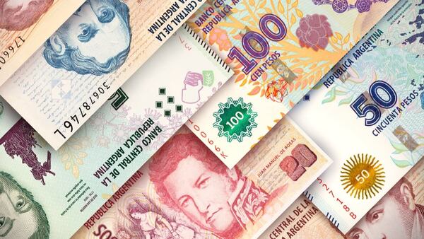 Peso argentino hacia otra devaluación | Internacionales | 5Días