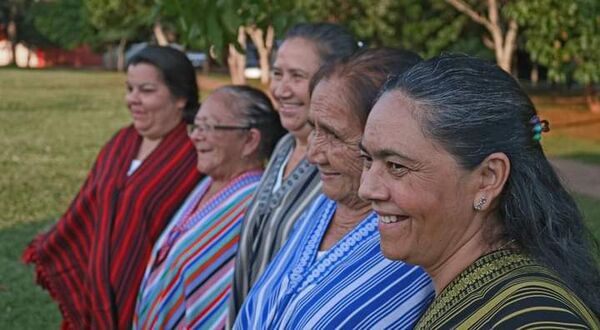 Se realizan procesos para postulación del poncho para’i como patrimonio cultural a nivel internacional - Nacionales - ABC Color