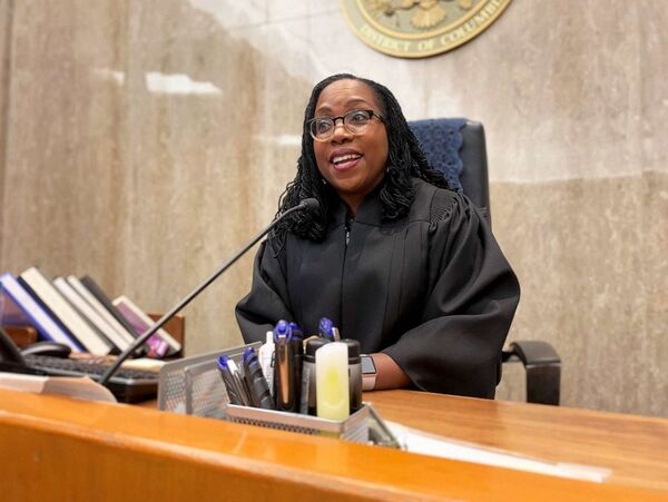Brown Jackson juró como la primera jueza negra de la Corte Suprema de EEUU - ADN Digital