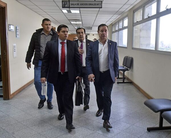 Nuevo intento para iniciar juicio a Miguel Cuevas por presunto enriquecimiento ilícito  - Nacionales - ABC Color